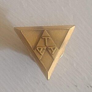 Alpha Tau Alpha Honorary Agricultural Fraternity Vintage Member Lapel Pin Badge